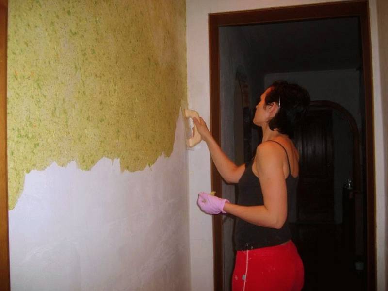 Как наносить декоративную краску под шелк самостоятельно - пошаговая инструкция