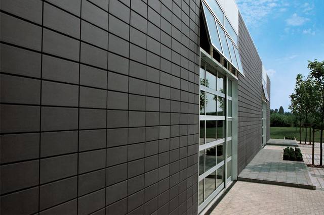 Облицовка фасада керамогранитом: виды керамической плитки, обзор производителей, технологии укладки
