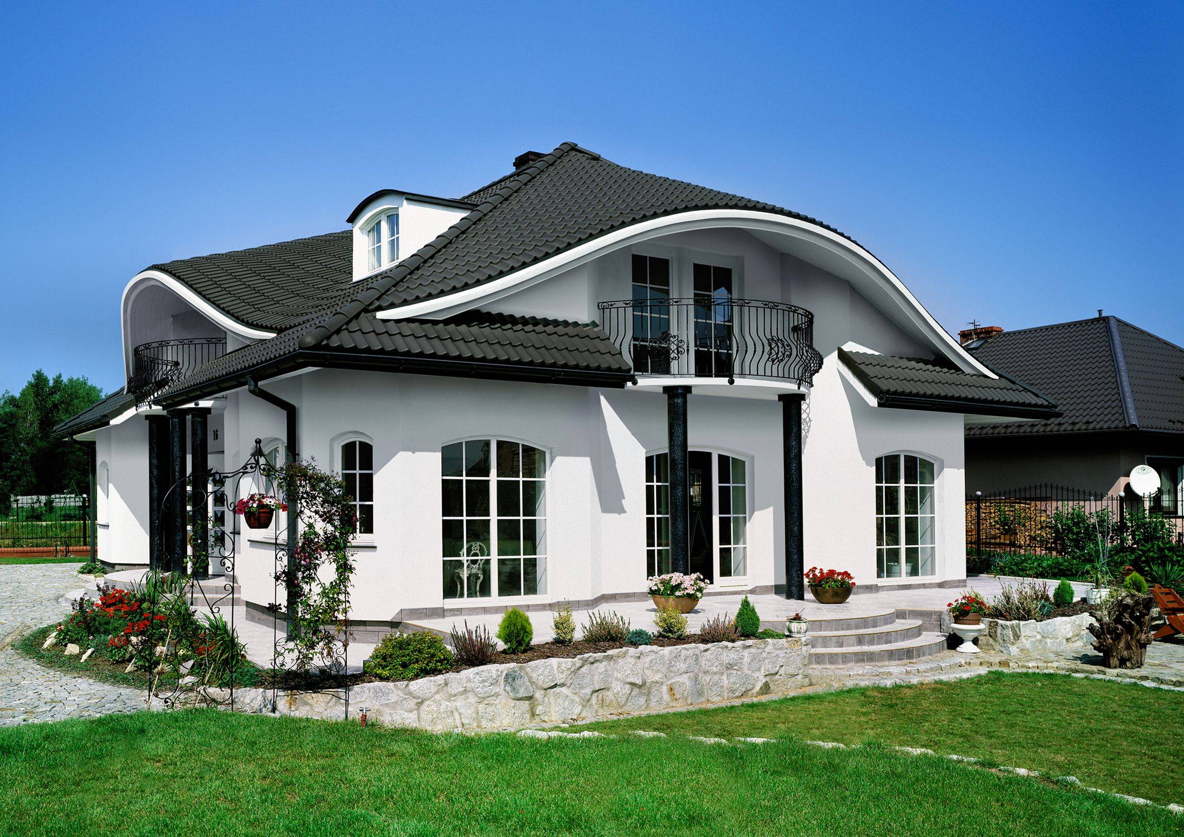 Дом – фасад, дизайн частного загородного котеджа и отделка дома снаружи