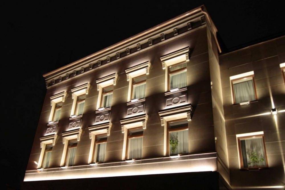 Подсветка фасадов: лучшие современные решения и грамотное размещение источников света (120 фото)