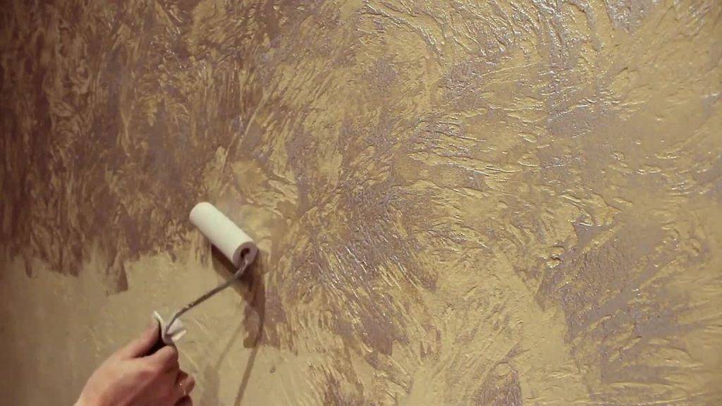 Как правильно покрасить оштукатуренную стену водоэмульсионной краской
