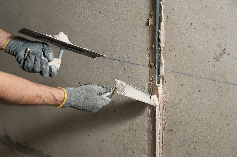 Как штукатурить углы стен – делаем своими руками