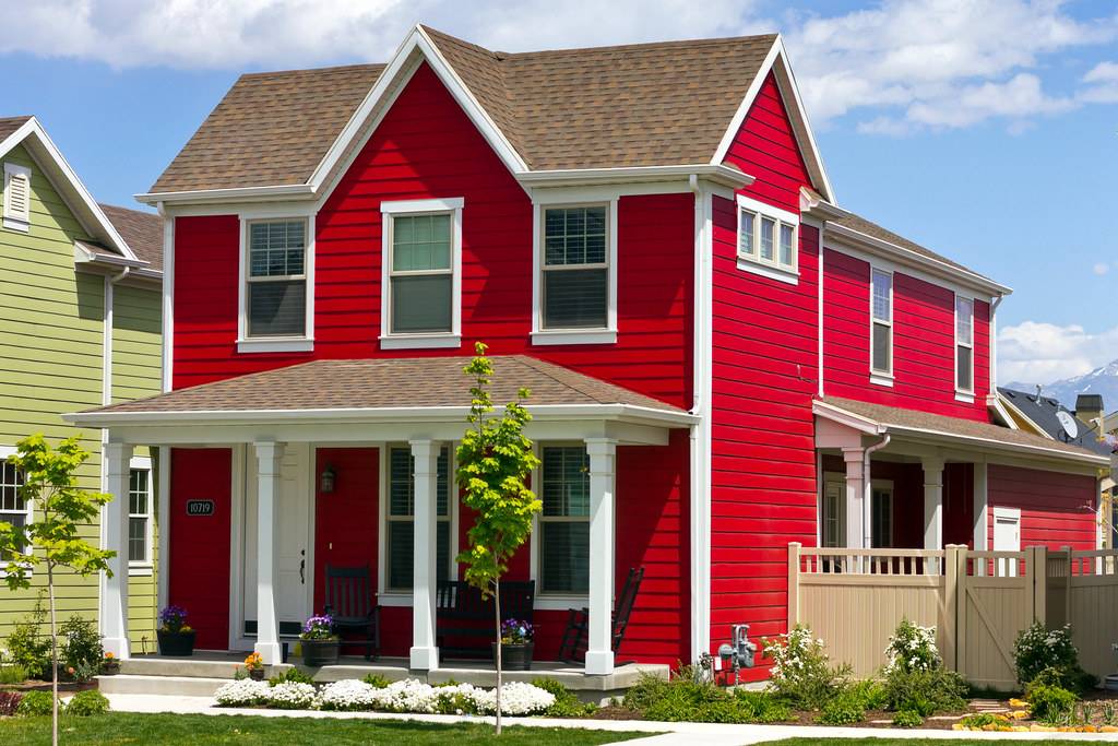 В какой цвет покрасить дом снаружи фото