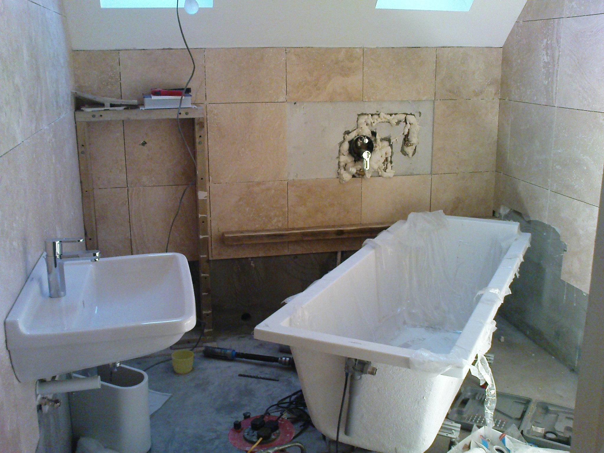 Ремонт ванной комнаты своими руками. порядок работ, выбор инструментов и подбор материалов
