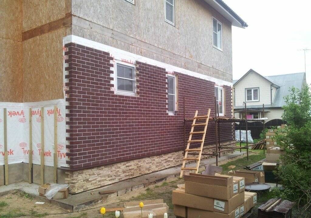 Как отделать дом из сип-панелей гибкой фасадной плиткой и зачем в конструкции нужен вентзазор?