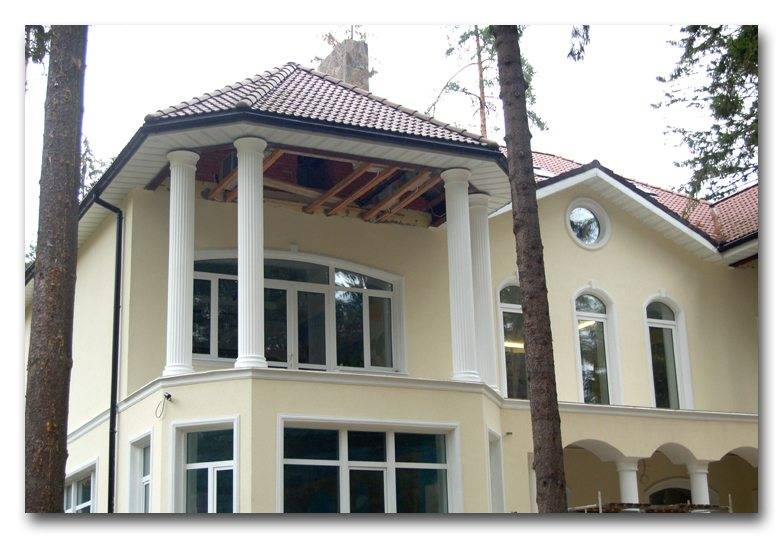 Фасадный декор из пенополистирола в дизайне фасадов частных домовладений | mastera-fasada.ru | все про отделку фасада дома