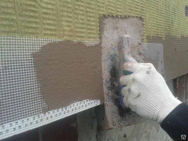 Армирующая сетка для стен для штукатурки для внутренних работ: какие виды бывают