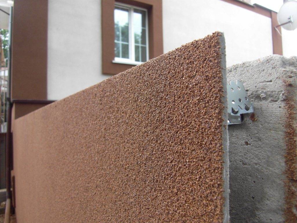 Штукатурка фасадная цементная: плюсы и минусы материала + технология нанесения песчано-полимерцементного раствора на фасад дома