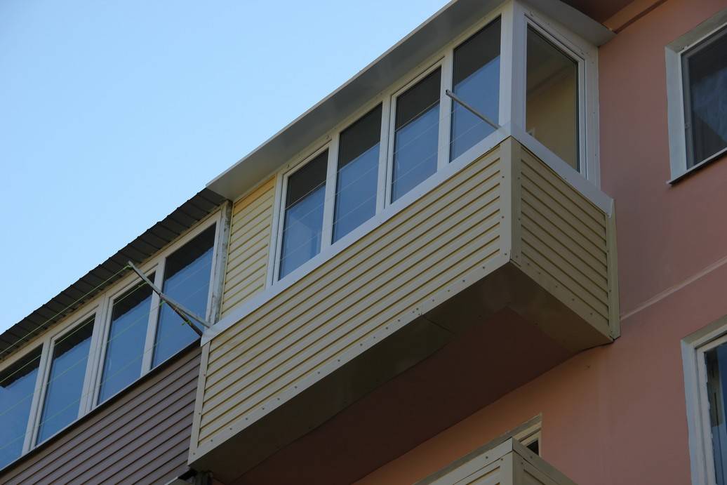 Чем обшить балкон снаружи, особенности и материалы для обшивки: распишем все нюансы