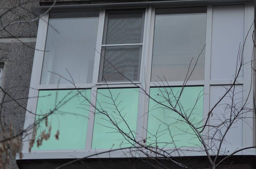 Все про тонировку балконного окна: пошаговая инструкция, видео