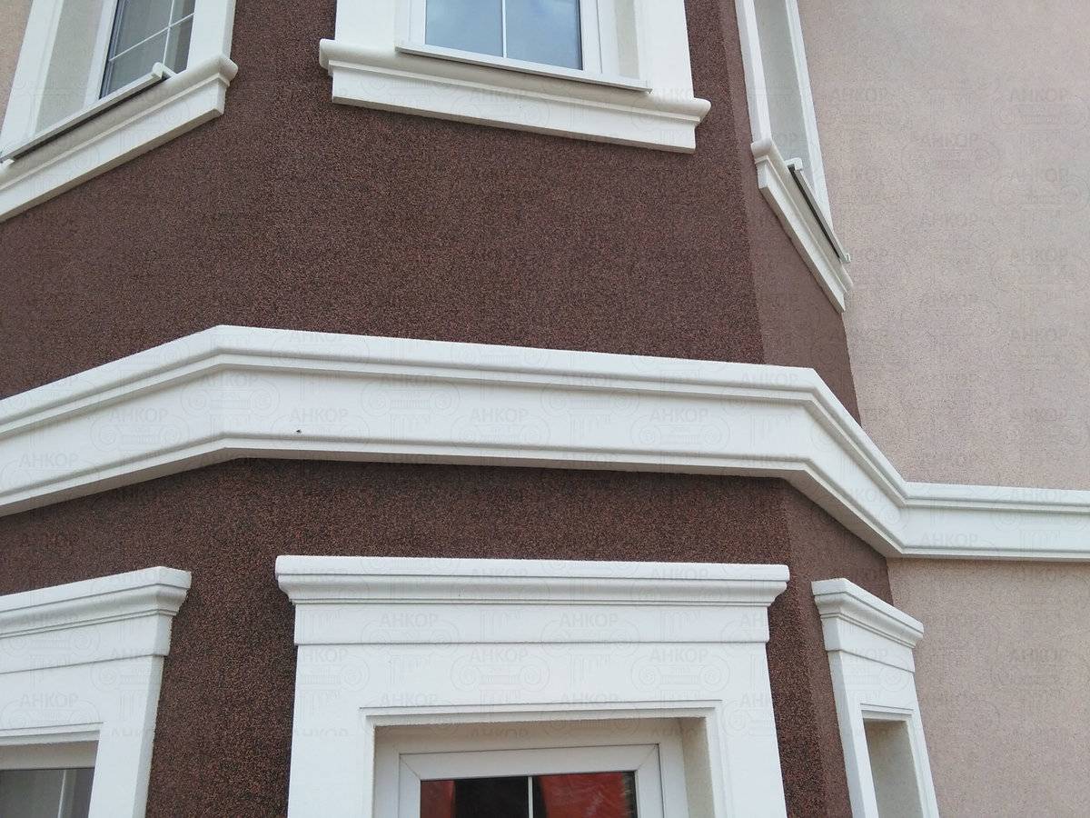 Рекомендации по монтажу фасадной лепнины из полистирола с покрытием.
