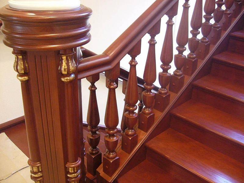 Варианты деревянных лестниц на второй этаж — с максимальным комфортом в разных стилях
