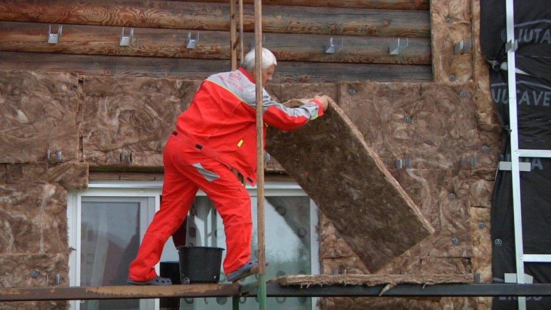 Как оштукатурить деревянную стену
