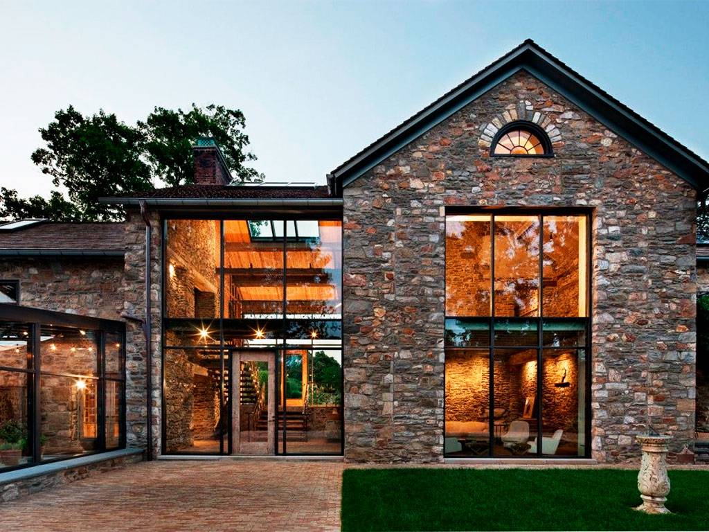 Искусственный камень для фасада дома – разновидности и особенности