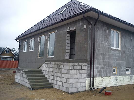 Чем и как утеплить шлакоблочный дом снаружи - строительство и ремонт от ahad-stroy70.ru