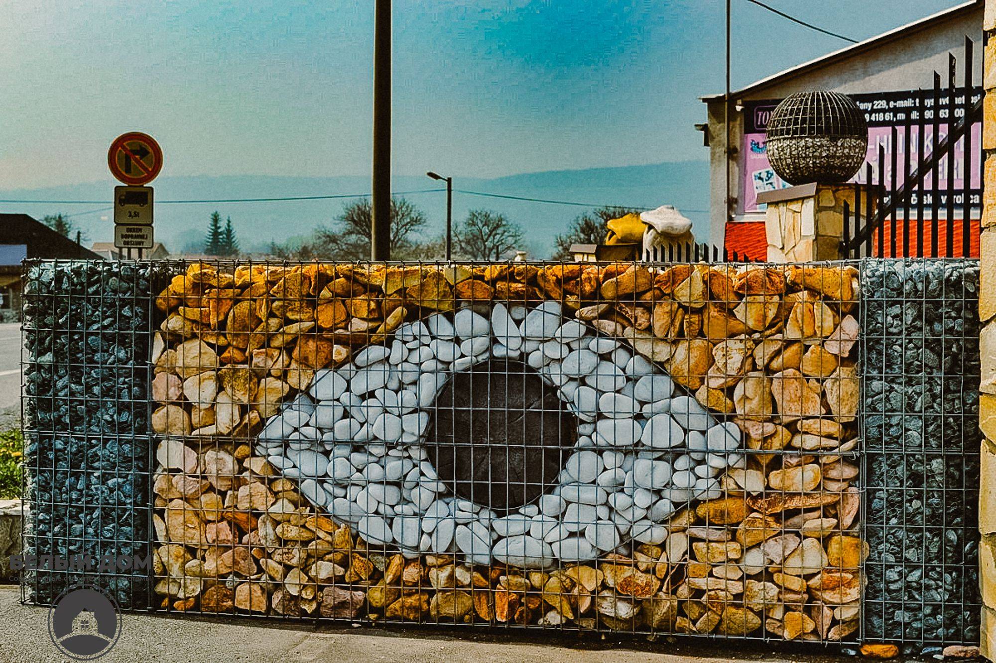 Забор из камня своими руками: фото, видео инструкция