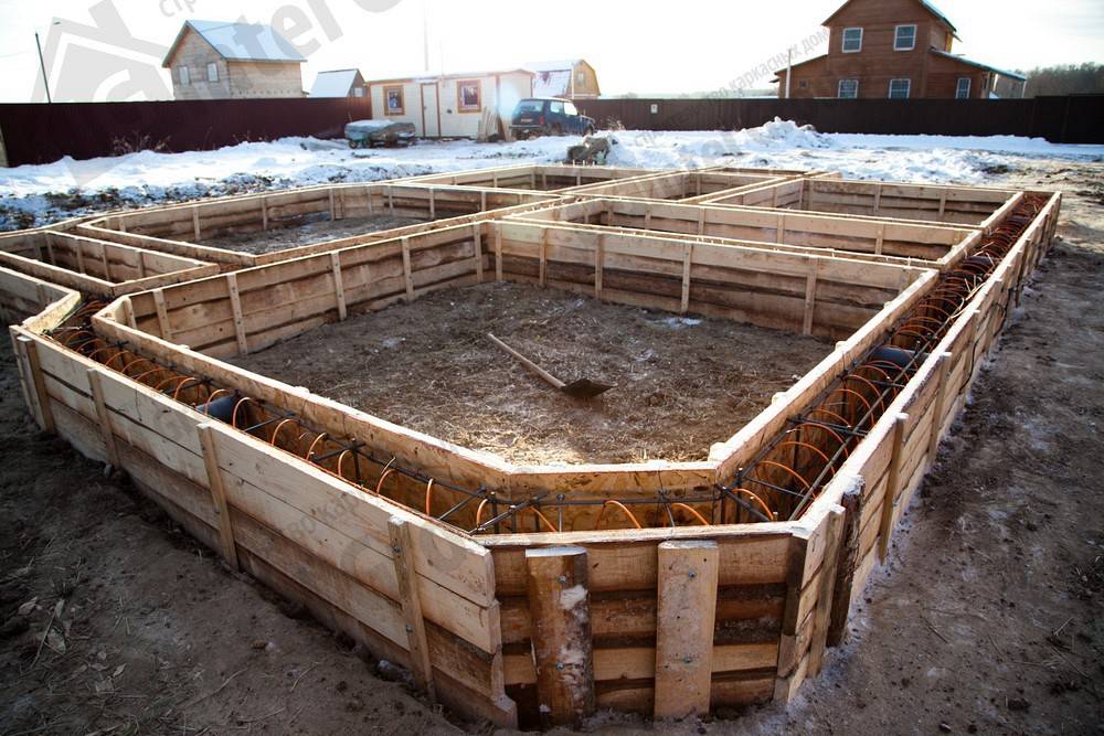 Можно ли заливать фундамент для дома зимой. можно ли заливать фундамент зимой – особенности работ