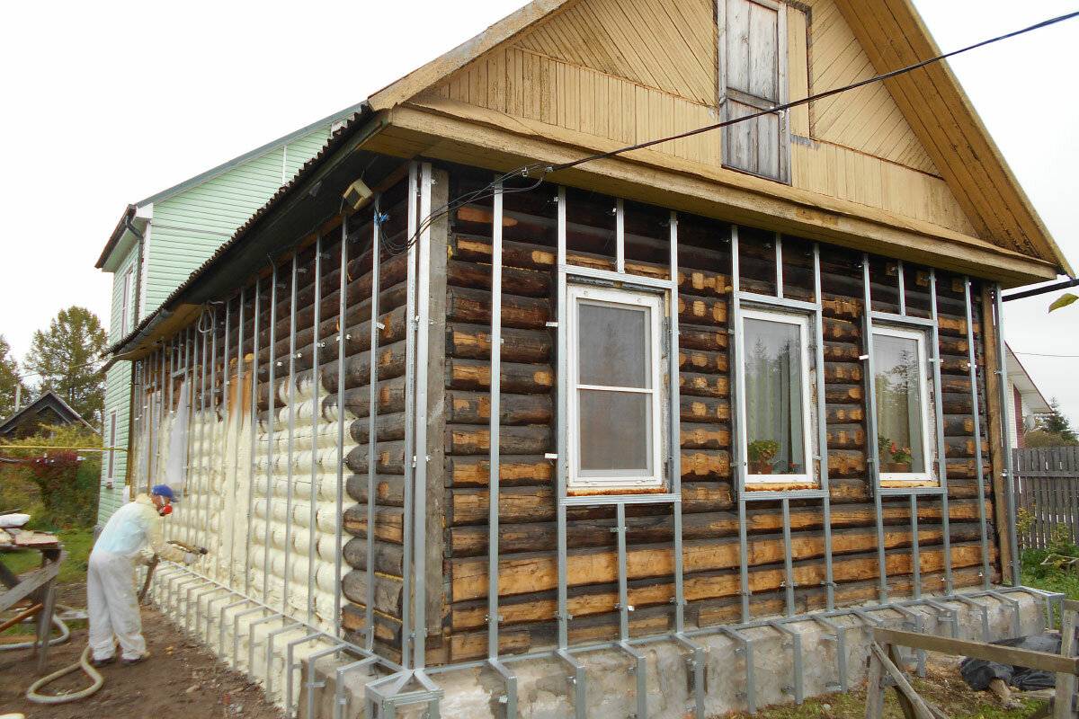 Утепление деревянного дома снаружи: способы и алгоритм