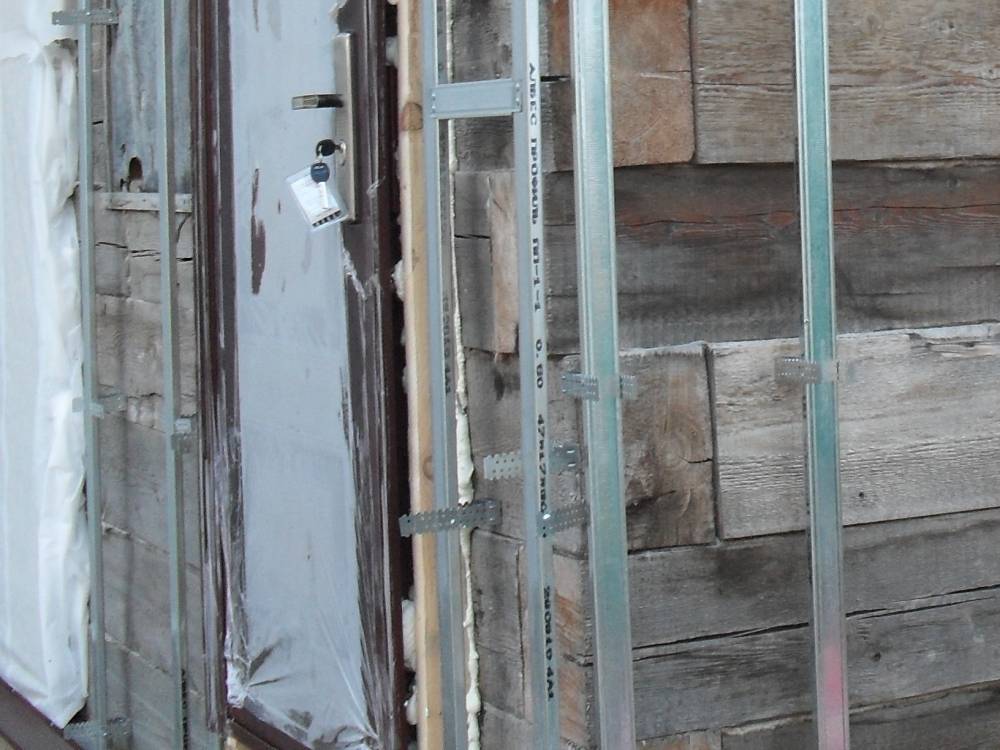 Монтаж металлического сайдинга своими руками – обшивка дома металлосайдингом под бревно, блок хаус, корабельная доска + видео