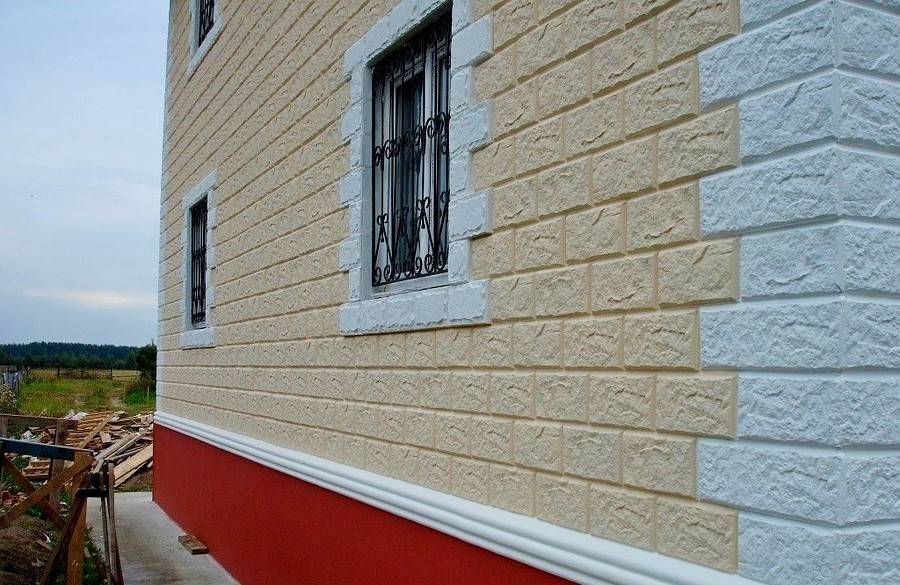 Чем обшить дом снаружи из пеноблоков: варианты внешней отделки фасада (фото)