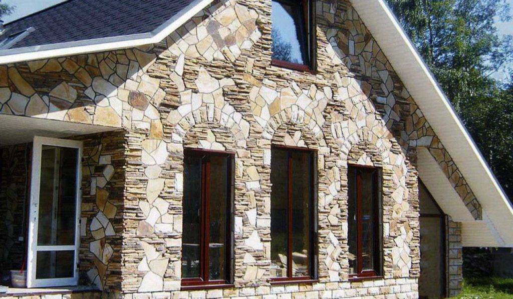 Искусственный камень для фасада дома: достоинства и недостатки