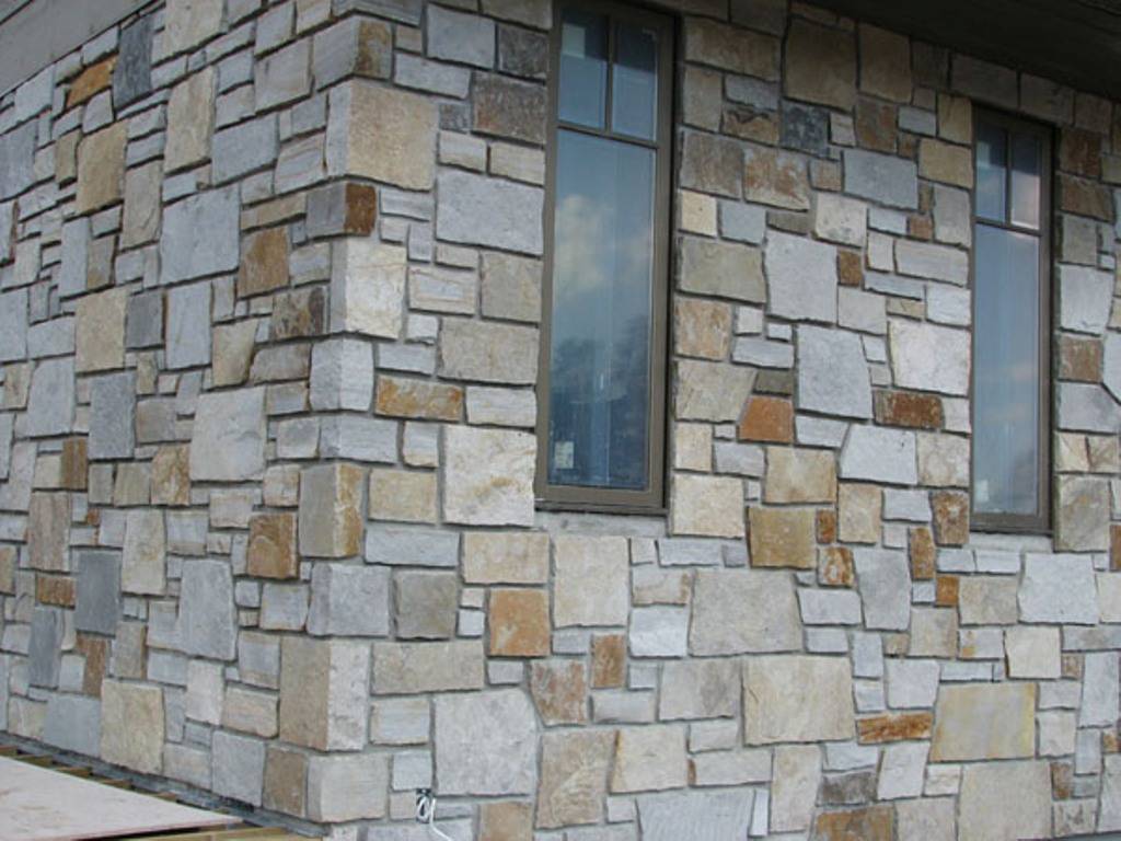 Фасадный камень: самостоятельное изготовление и облицовка стен