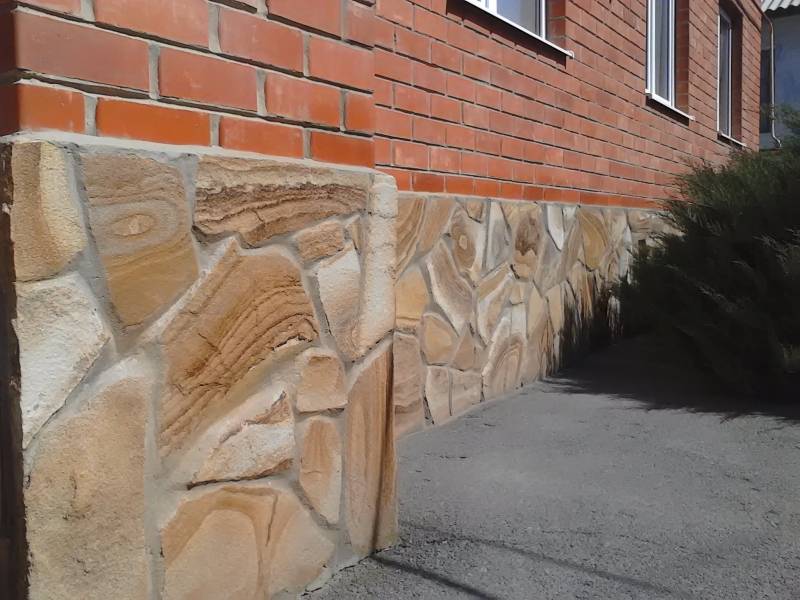 Технологии монтажа натурального камня на фасад