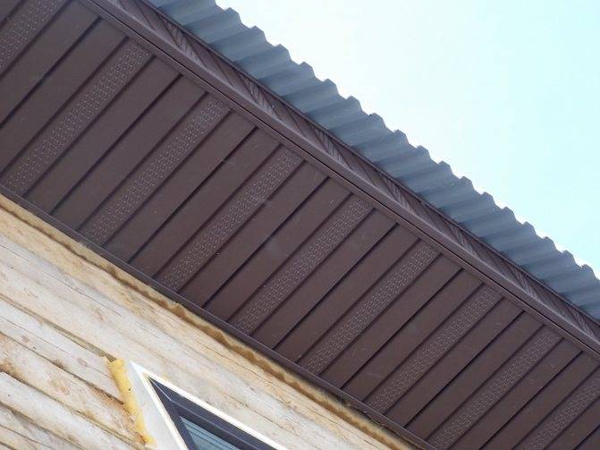 Крепление софитов на карниз крыши