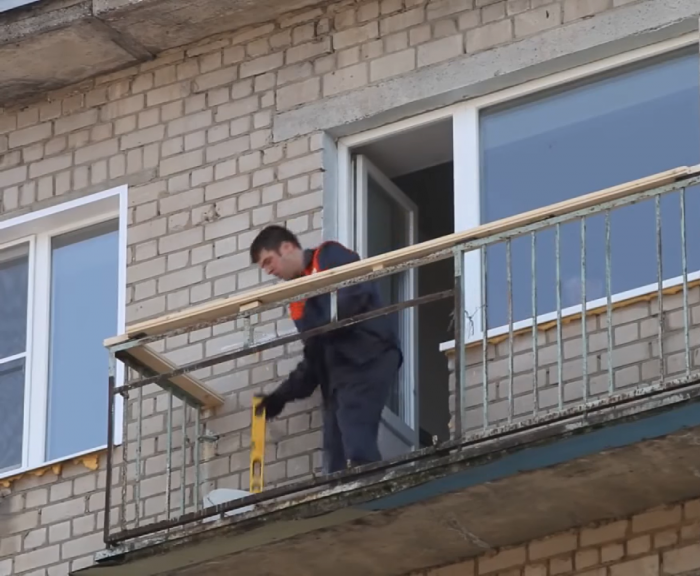 Пошаговая инструкция обшивки балкона сайдингом