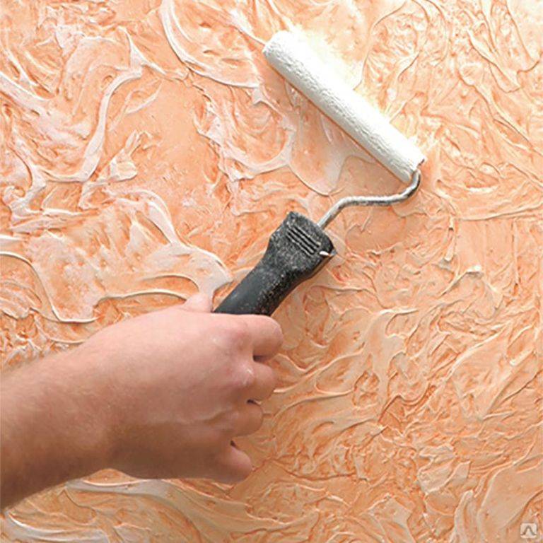 Как провести подготовку стен перед нанесением декоративной штукатурки? практические советы