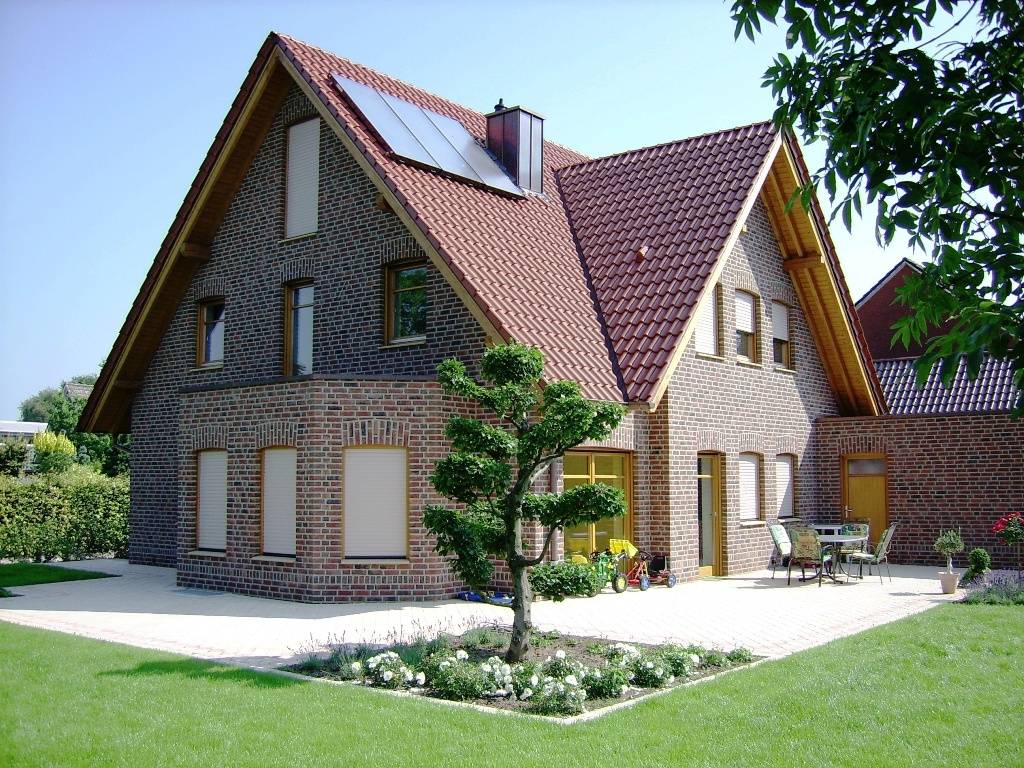 Фасад дома с мансардой фото частных домов