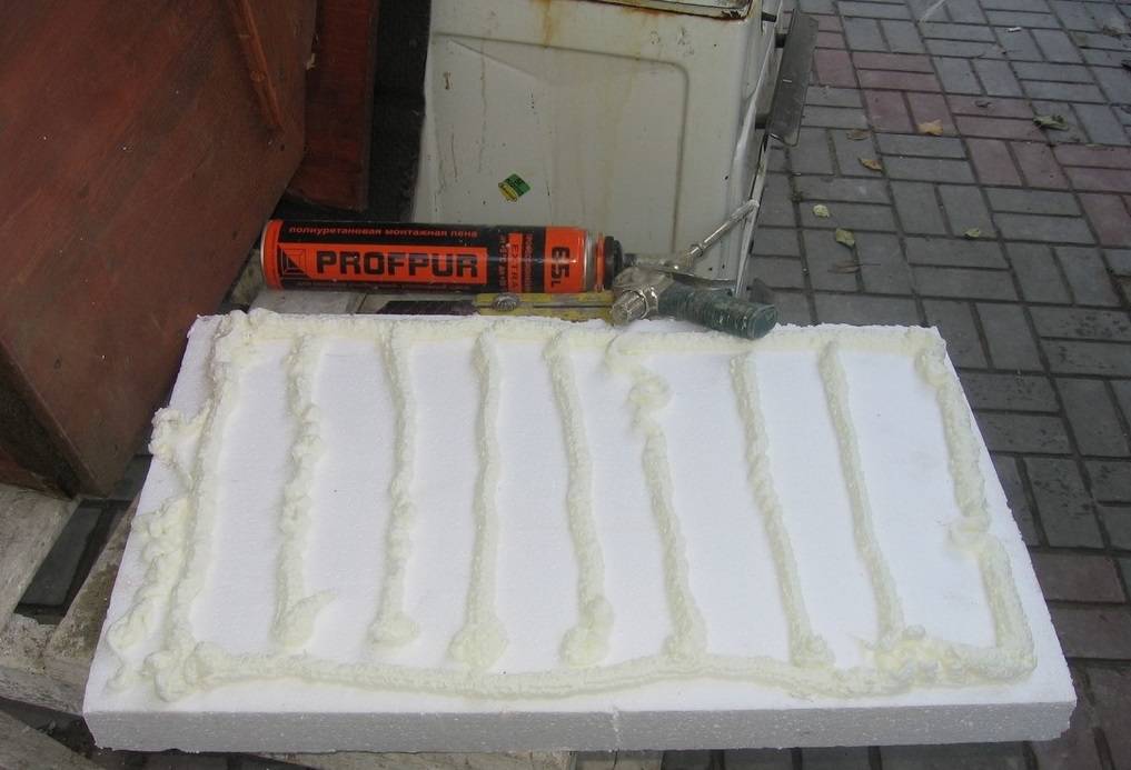 Чем приклеить пенопласт к бетону: строительный клей, жидкие гвозди