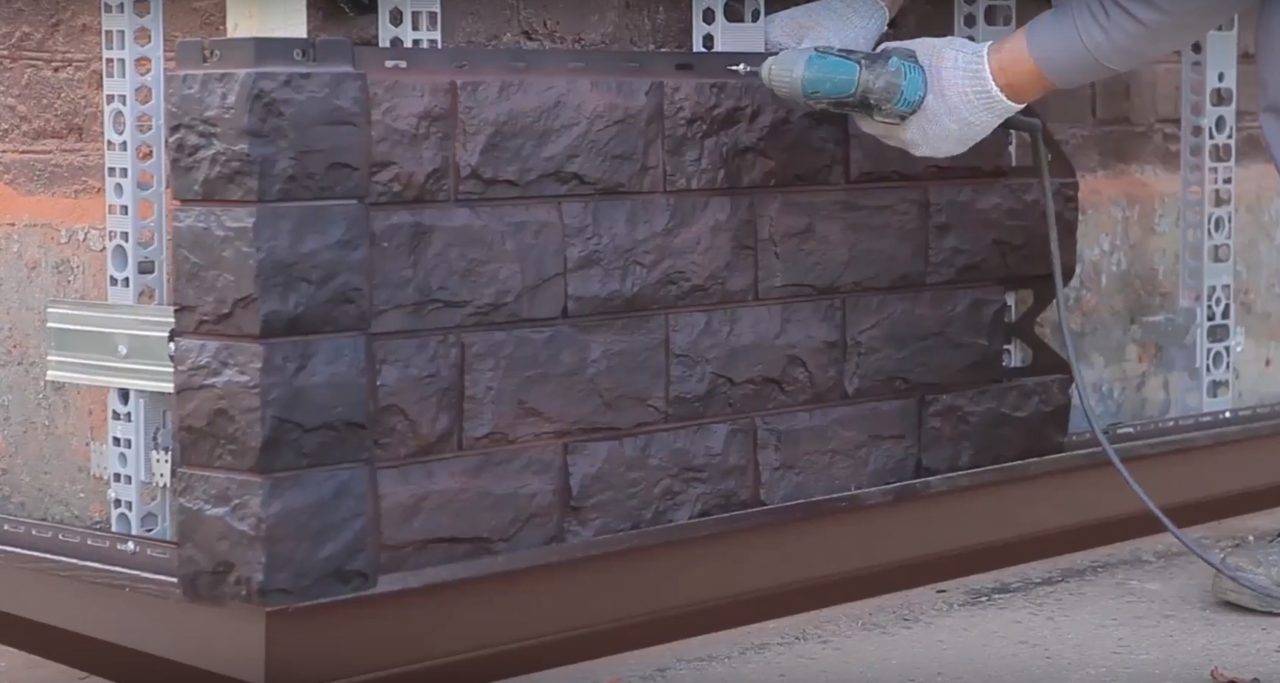 Обрешетка под сайдинг: технология монтажа каркаса из металла и дерева